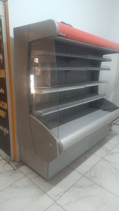 Витринный холодильник