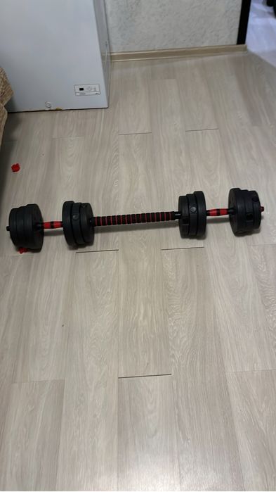 Продам разборные гантели  20кг и скакалку