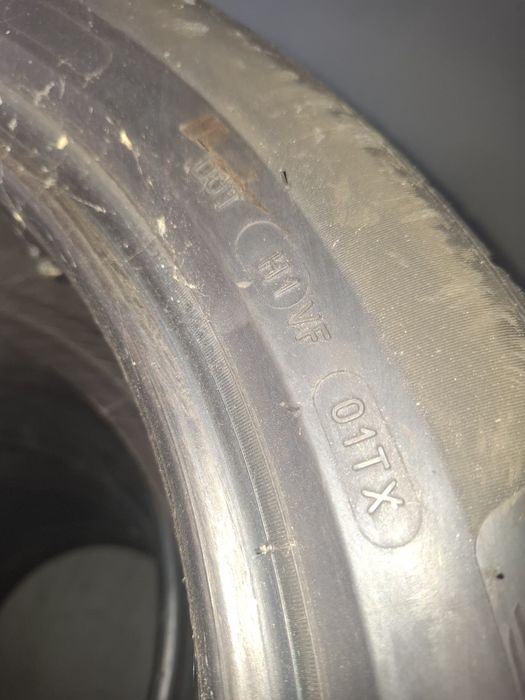 Vând cauciucuri Michelin 225/50/18 de vara