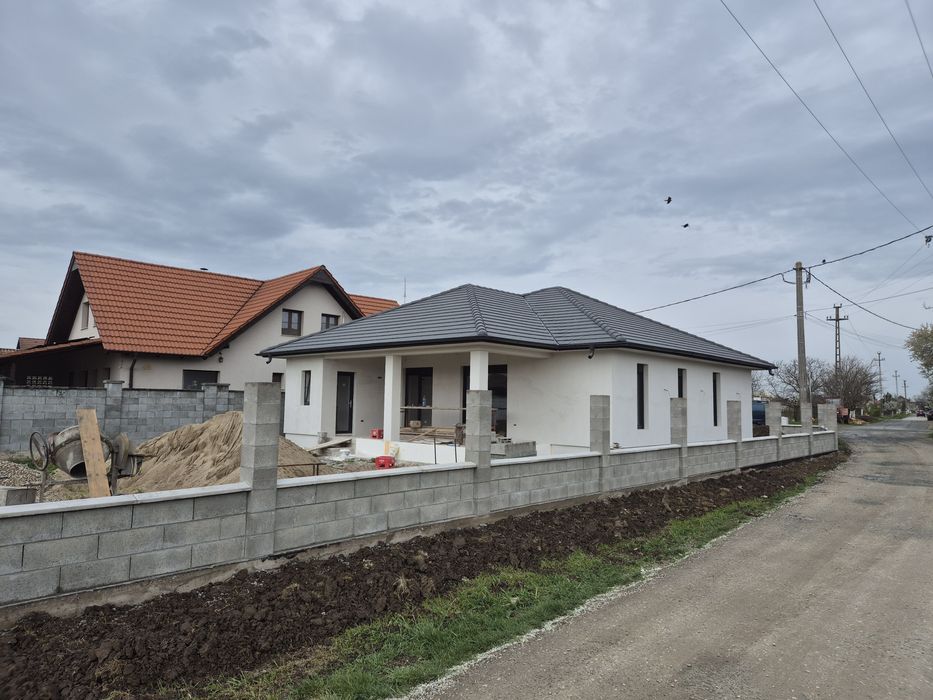 Casă de vânzare nouă