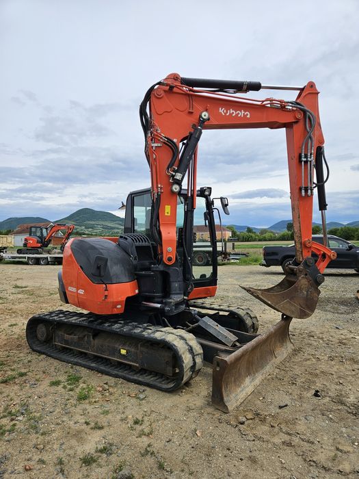 Excavator kubota 8.7 tone