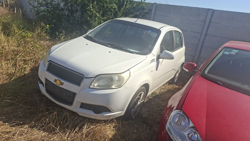 Vand far stanga si dreapta Chevrolet Aveo hatchback 2009-2012