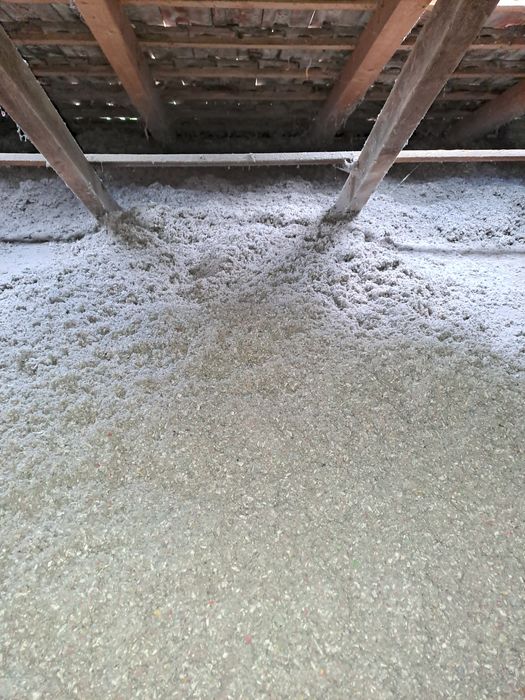 Izolatie cu  Celuloză