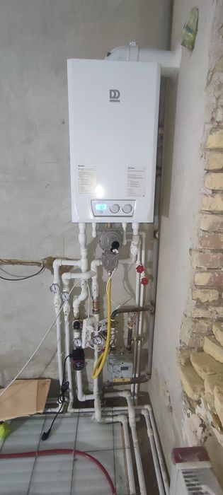 Услуги сантехника. Ремонт котёл.