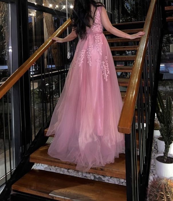 Продается вечернее платье