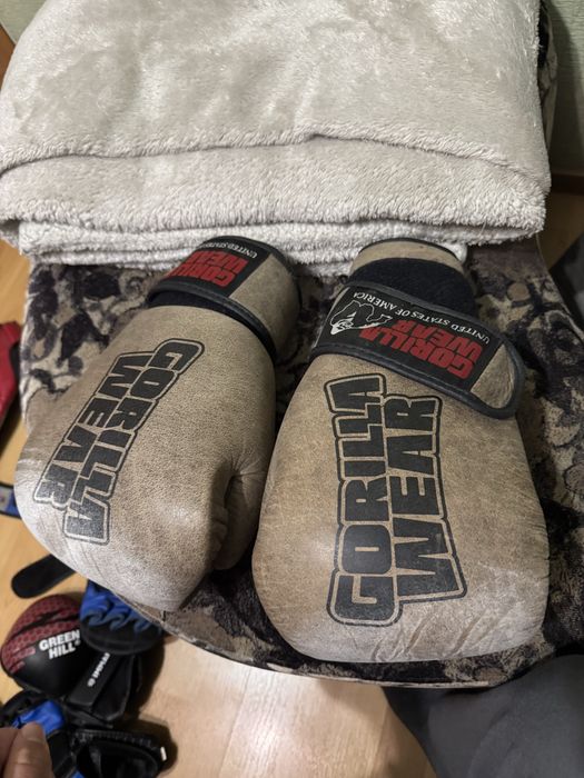 Форма мма перчатки шлем