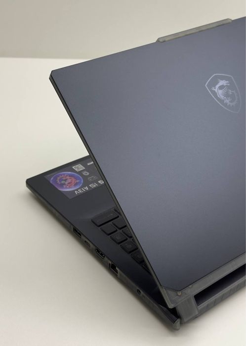 Мощный игровой ноутбук Msi Cyborg