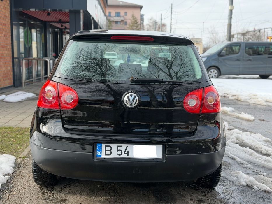 Volkswagen Golf V 2005 – 1.4 MPI – 163.000 km 1990
