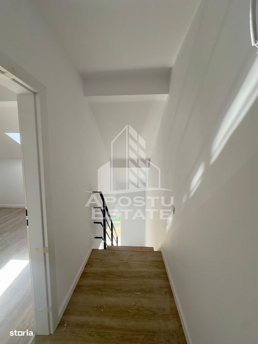 Penthouse cu 3 camere, 2 bai si dressing in spate la Lidl.
