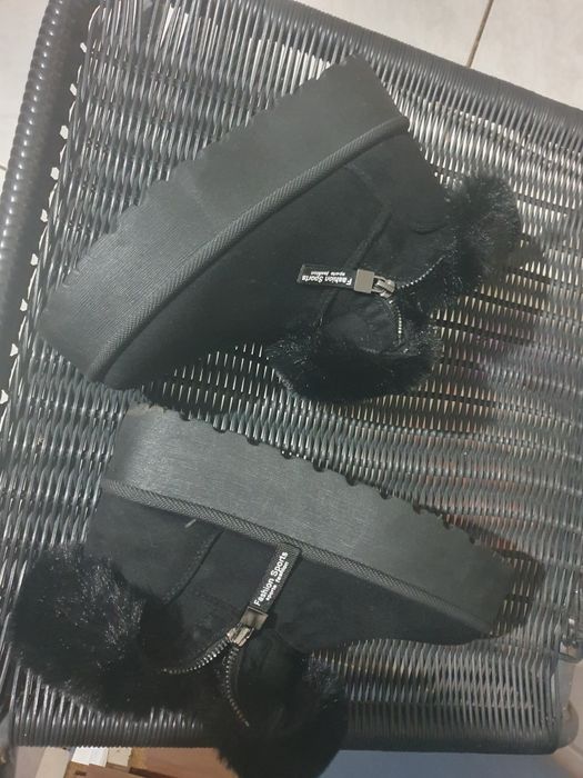 UGG ghete cu blanita Noi fara eticheta