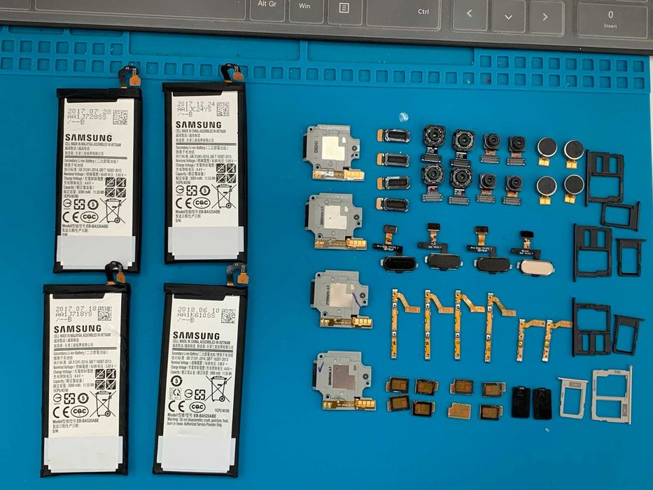 Samsung Galaxy J5 2017 на части