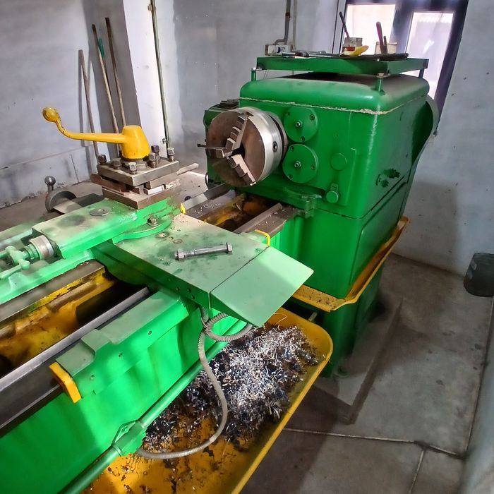 Tokarniy stanok 1k62