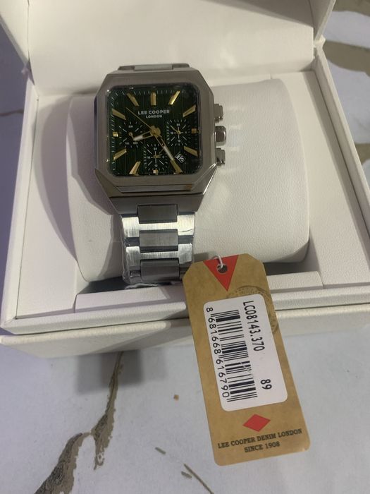 Новые часы lecooper