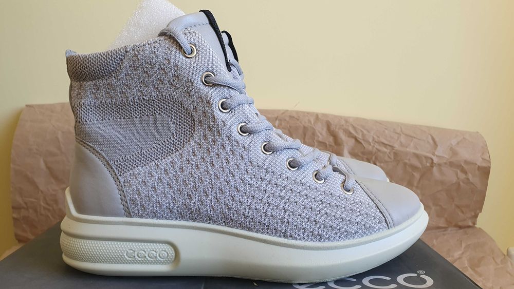 Дамски кецове "ЕССО" размер№ 37.