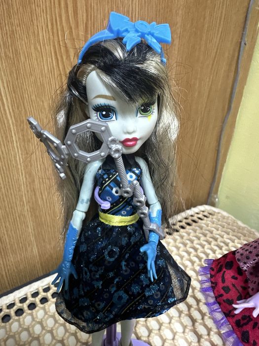 Продам куклу монстр хай !