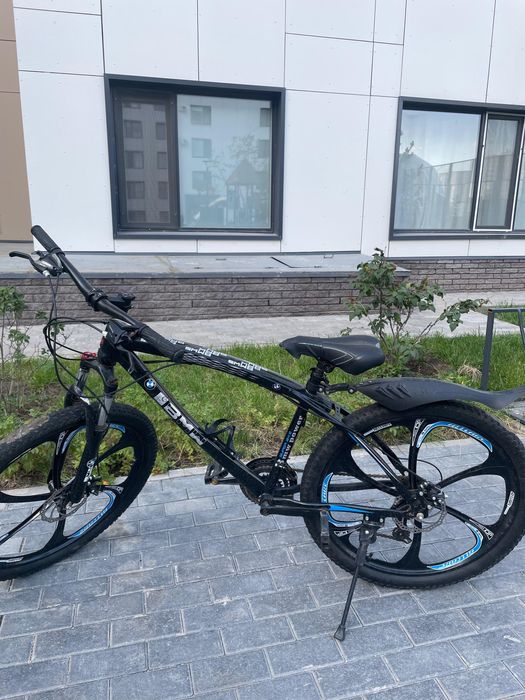 Спортивный велисепед