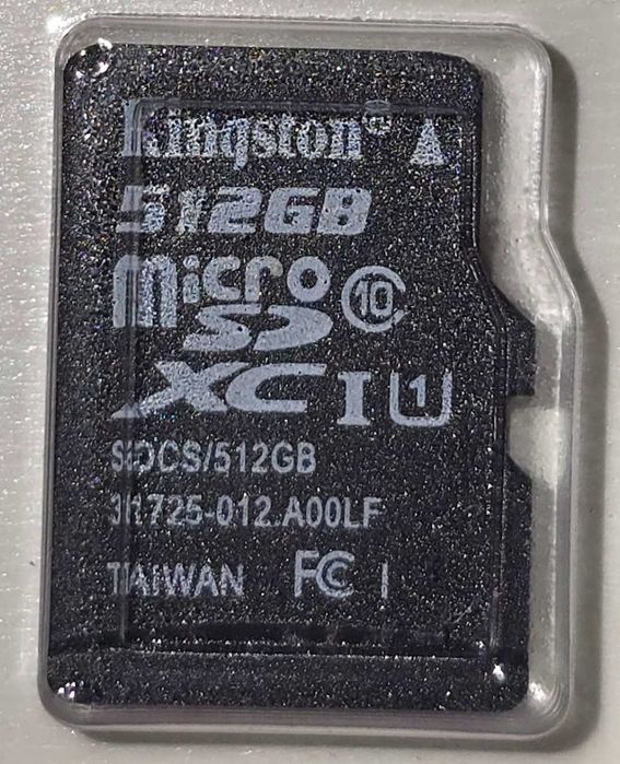 SD memory карта памет Kingston 512GB плюс SD адаптер с възможност за доставка до Speedy автомат само за 1,54 евро