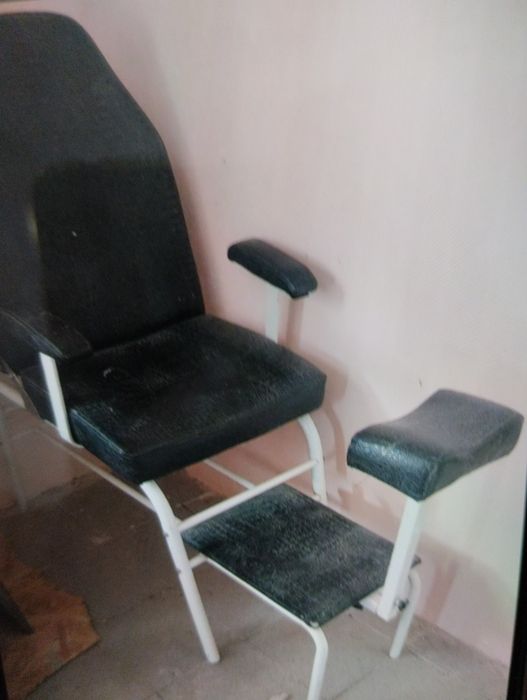 Продам педикюрное кресло