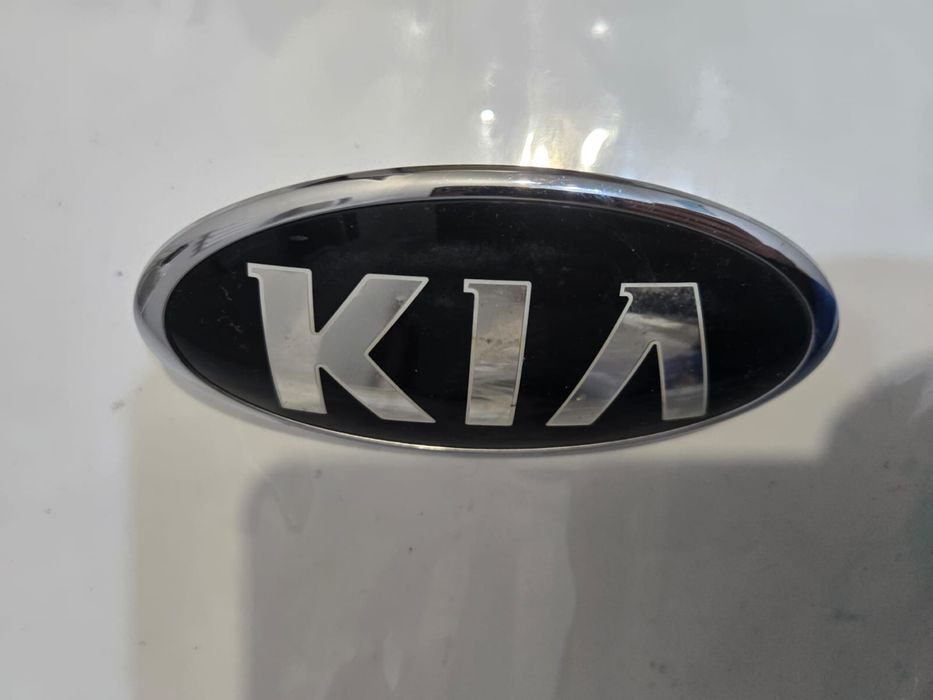 Продам пульты и эмблему