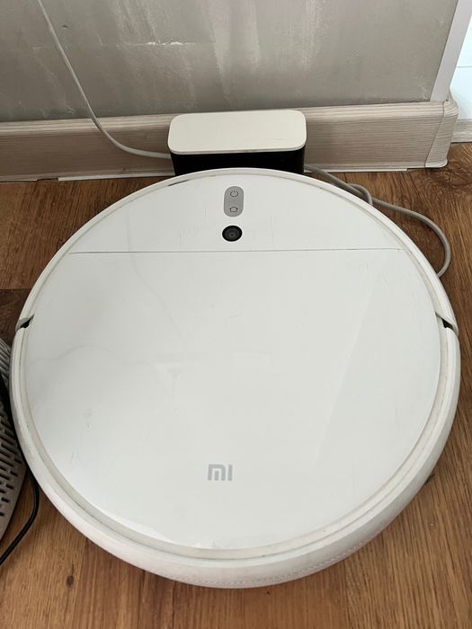 Робот пылесос Xiaomi vacuum mop