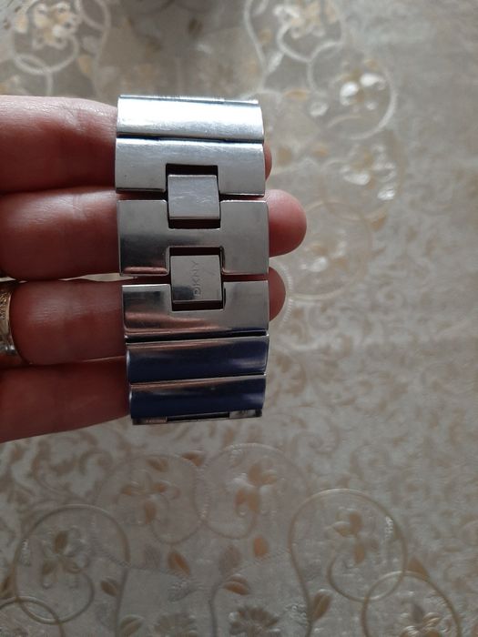 Дамски часовник DKNY