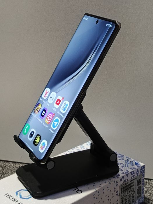 Tecno Camon 40 Pro
