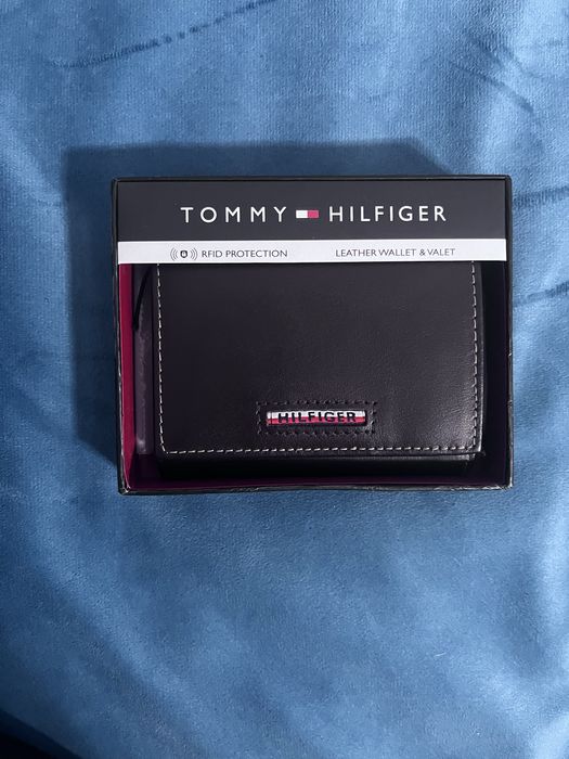 Tommy Hilfiger