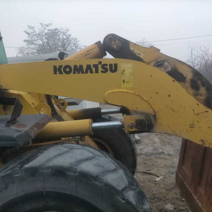 Încărcător frontal