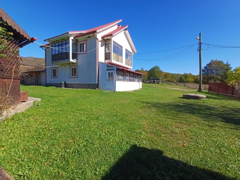 Casa de vanzare Lepsa /schimb cu apartament în Brașov