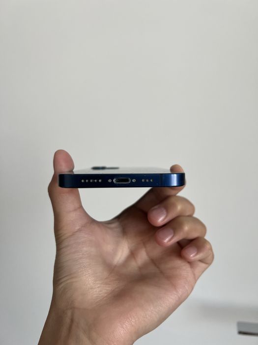 Iphone 12 в хорошем состоянии