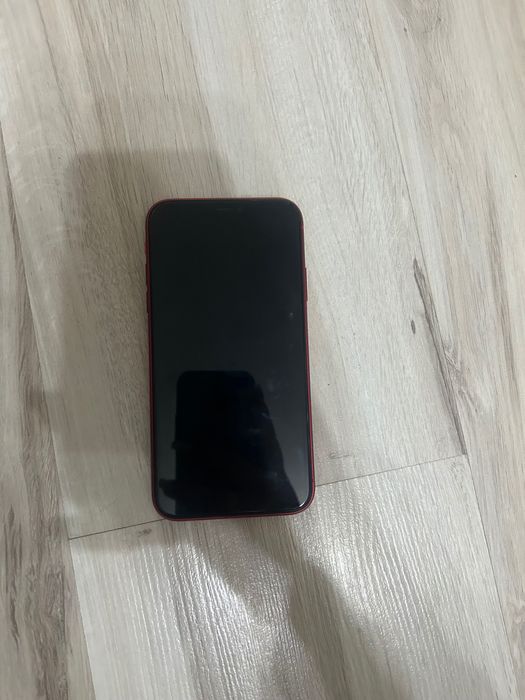 Iphone 11,без следи от употреба,запазен,като нов