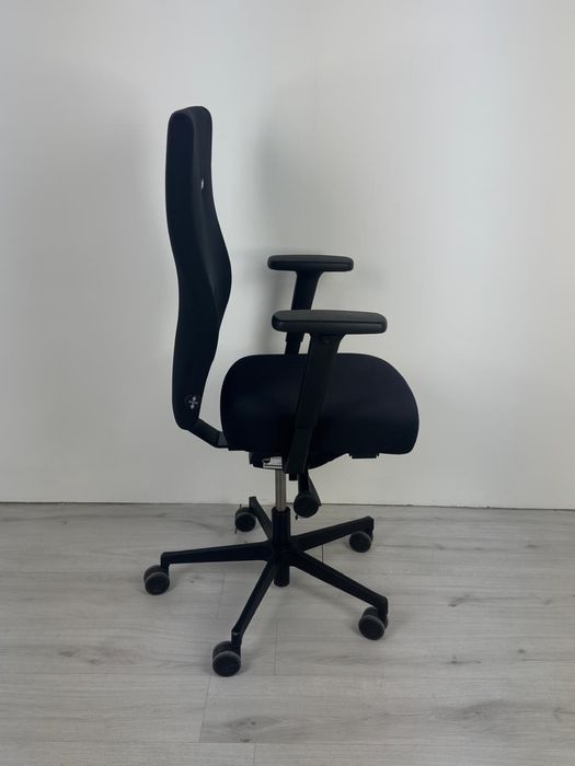 Lento Laboro е висококачествен офис стол, произведен в Германия,