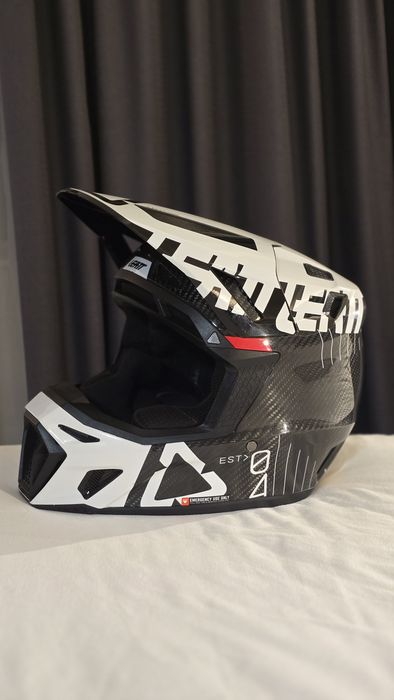 Casca moto Leatt 9.5 Carbon   S