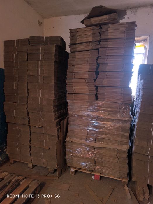 Коробки из картона.