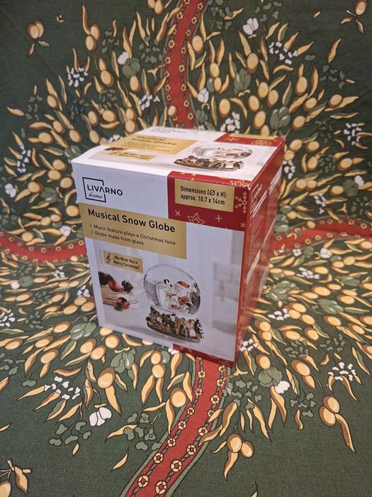 Glob interactiv muzical de Craciun