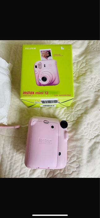 Фотоапарат Instax Mini 12