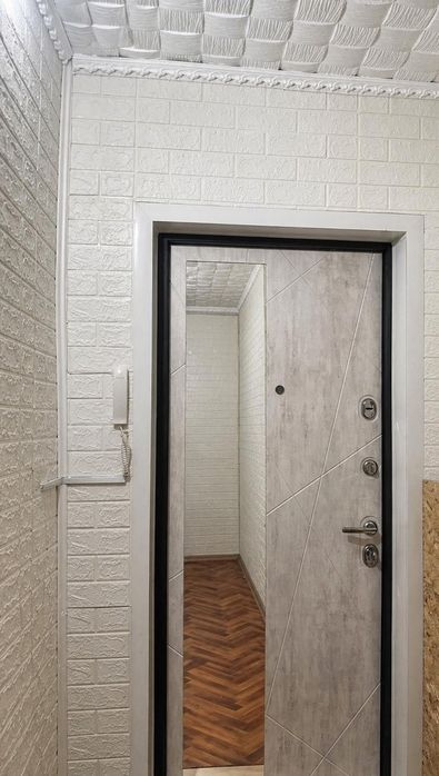 Продам квартиру  на 7 районе