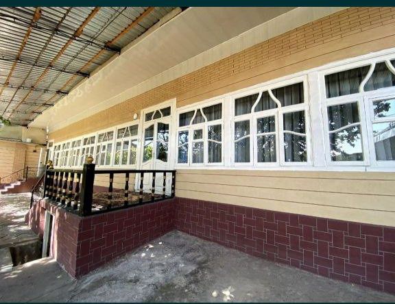 Chilonzor Doʻmbirabod mahalla, Tirsak obod 44. Uy sotiladi.