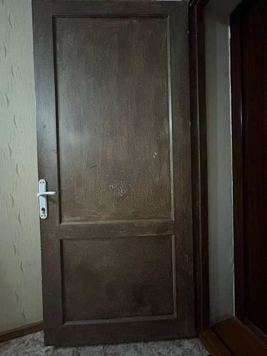 Продам железную дверь