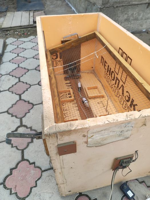 Инкубатор для птиц