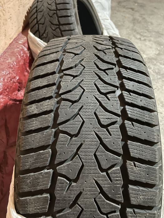 ШИны зимние R20