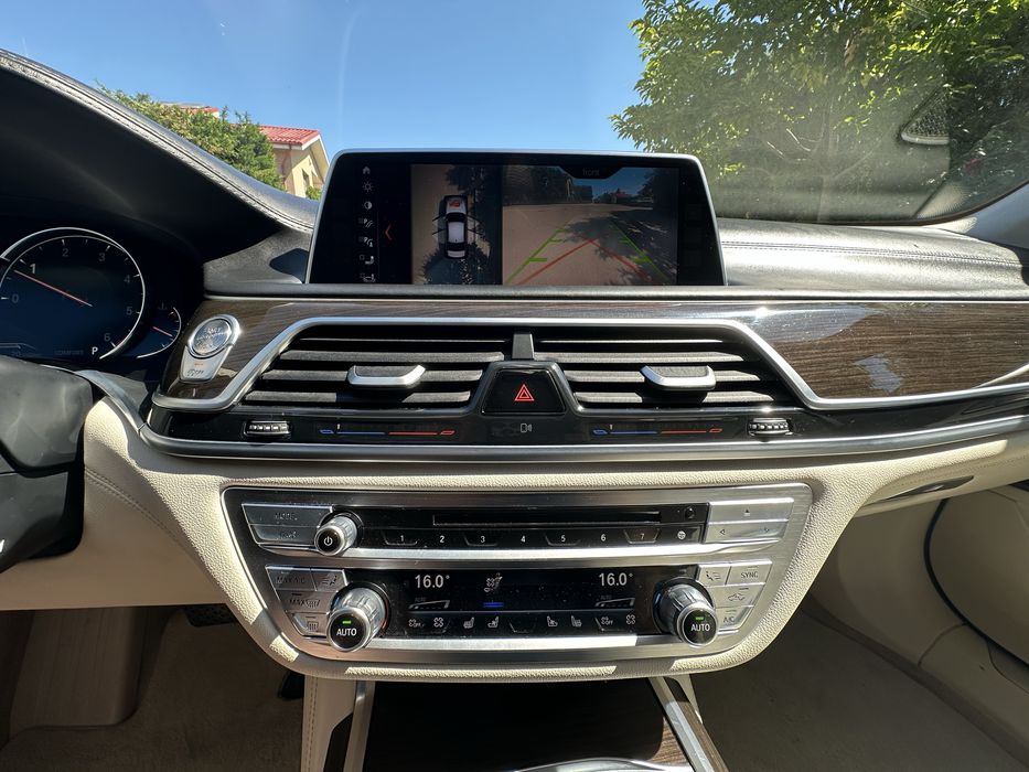 BMW 730d G11 Pure Excelence Design