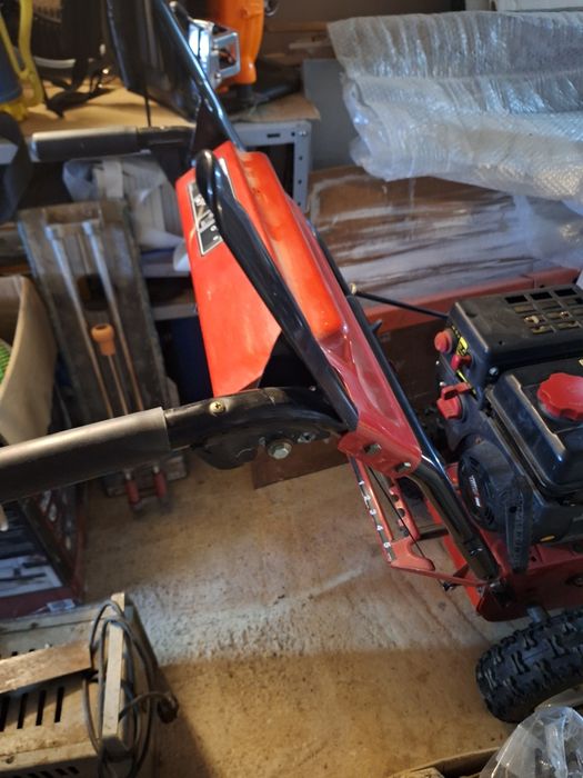 Моторен снегорин МТД