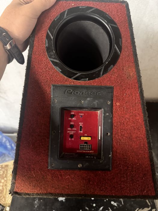 Продается сабвуфер