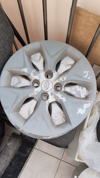 Продам колпаки  оригинальные