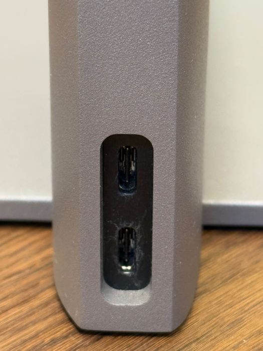 BRYDGE Вертикална стойка и докинг станция за MacBook Pro 16" 2019