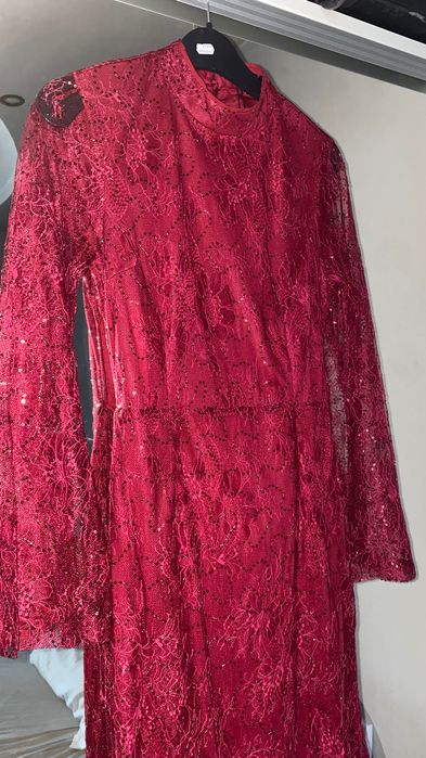 Rochie nouă superbă mărime 40 L