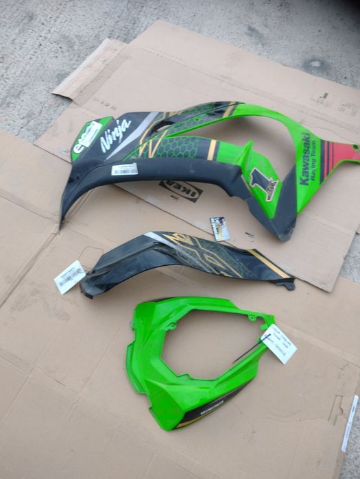 Мотоциклет Кавазаки ЗХ10 Р(Kawasaki  ZX10R)на части