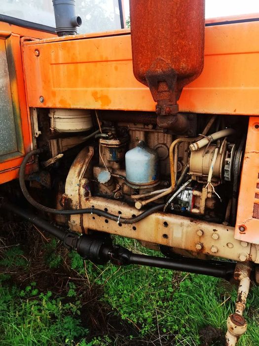 Трактор Болгар ТК 82 с предно.