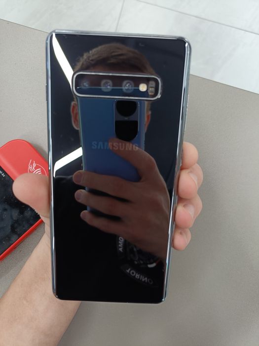 Продам Самсунг S 10+